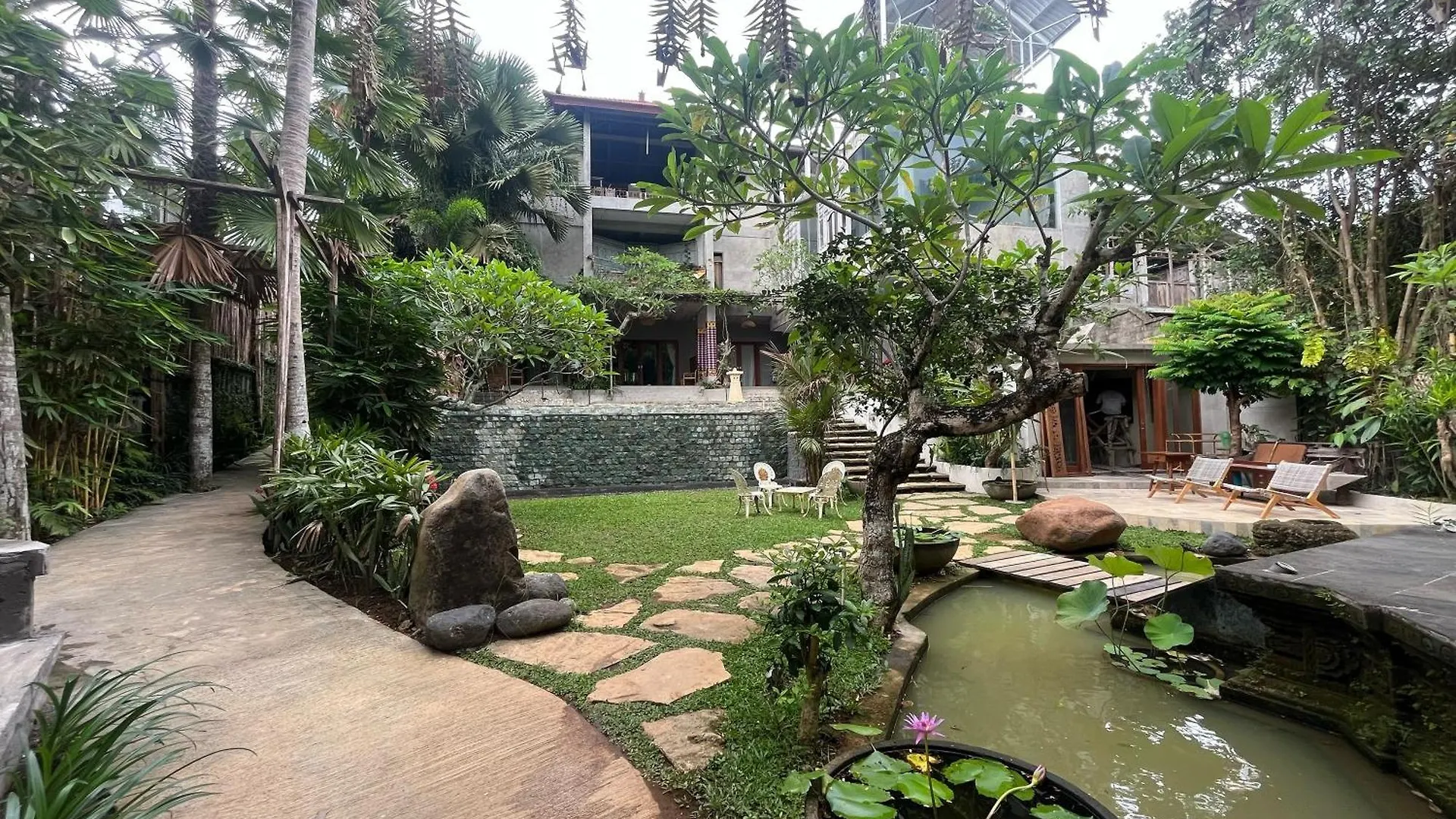 Nayaka Living Ubud 0*,  Indonesien